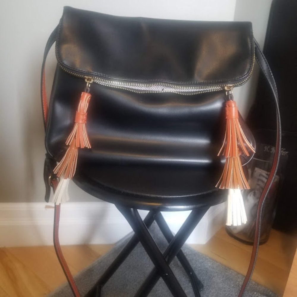 HANDBAGS